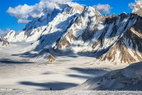 Snow lake from Hispar la 1 1